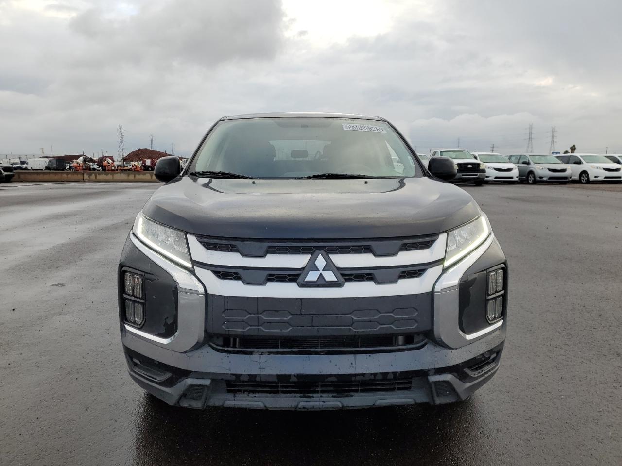 MITSUBISHI OUTLANDER ES