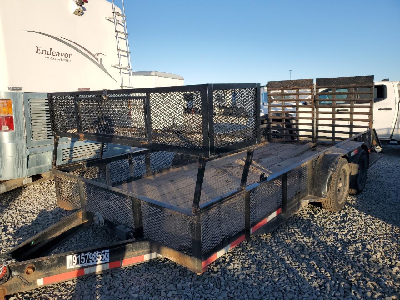 Lot #3309228624 2000 J&C UNKNOWN