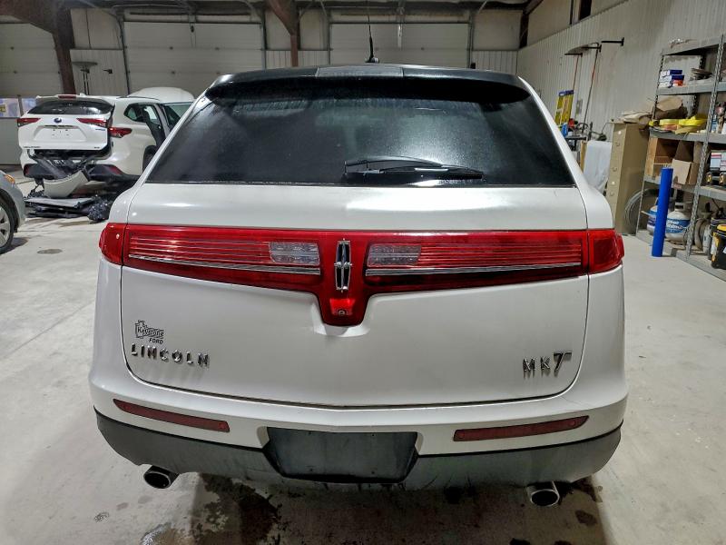 2013 LINCOLN MKT #3297942778