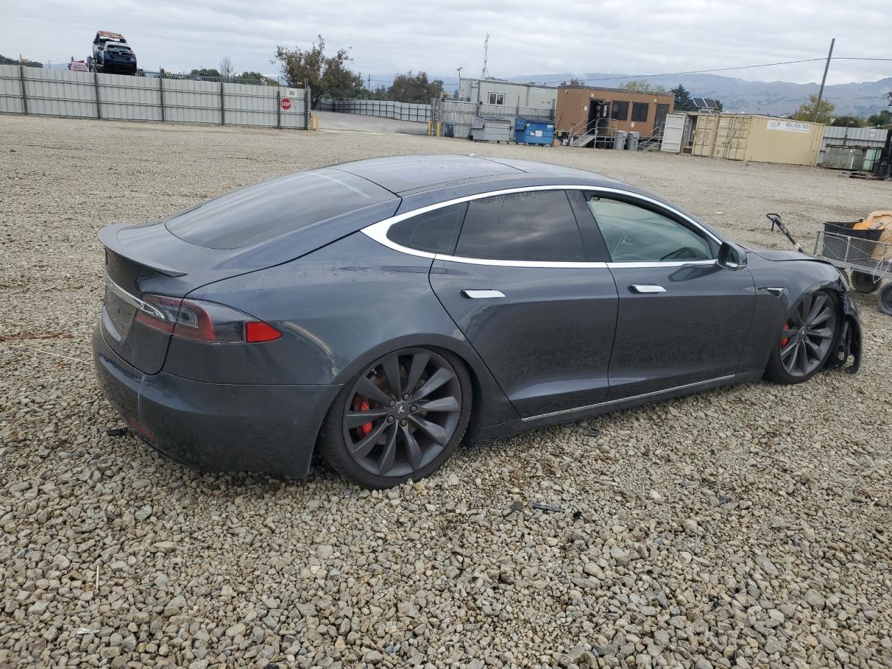 TESLA MODEL S