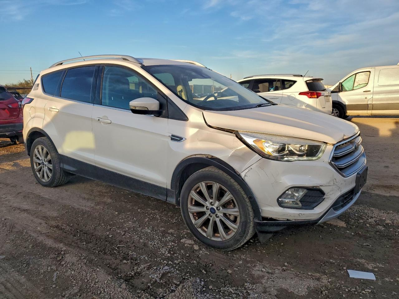 FORD ESCAPE TITANIUM