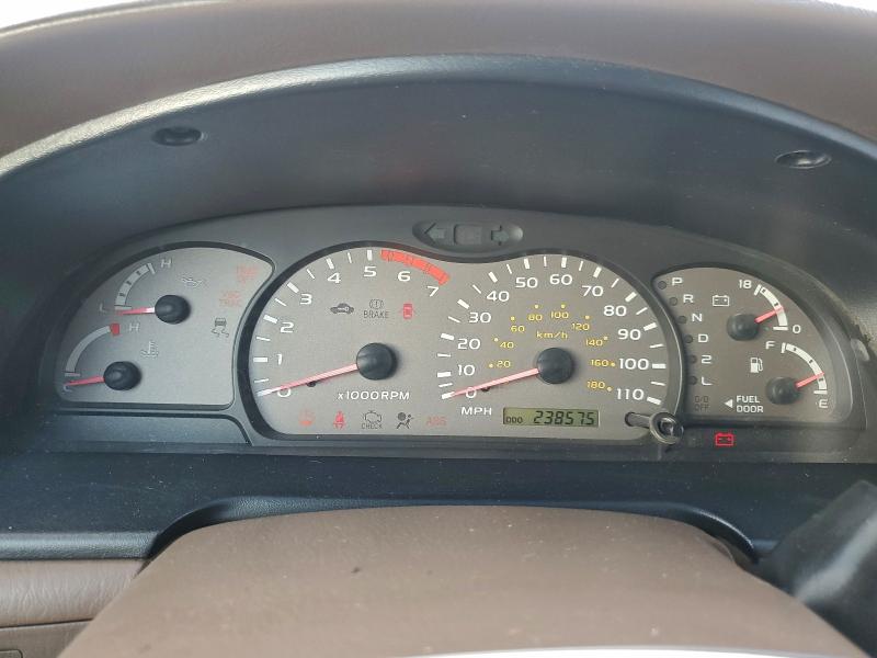 2002 TOYOTA SEQUOIA SR #3301885423