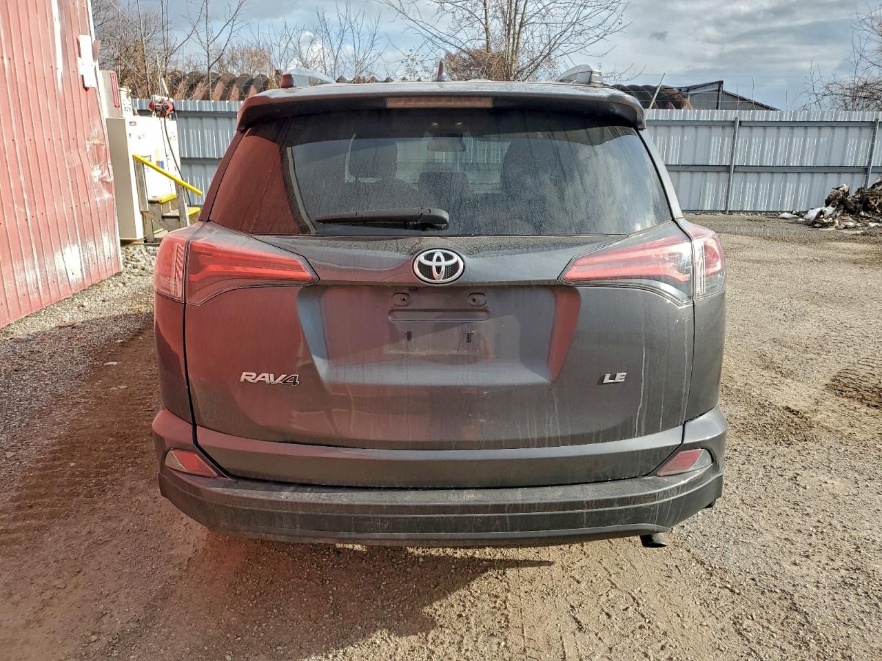 TOYOTA RAV4 LE