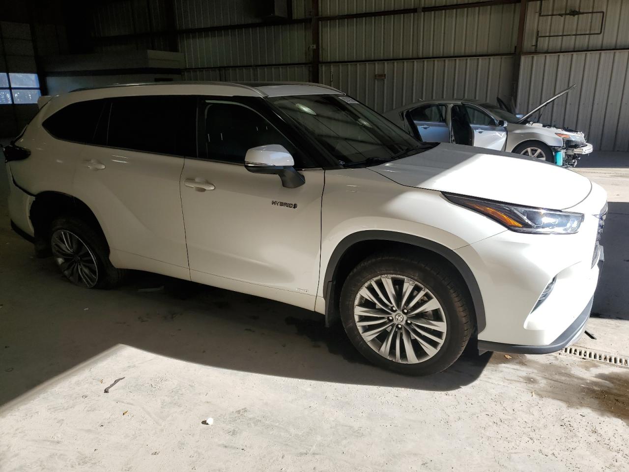 TOYOTA HIGHLANDER HYBRID PLATINUM
