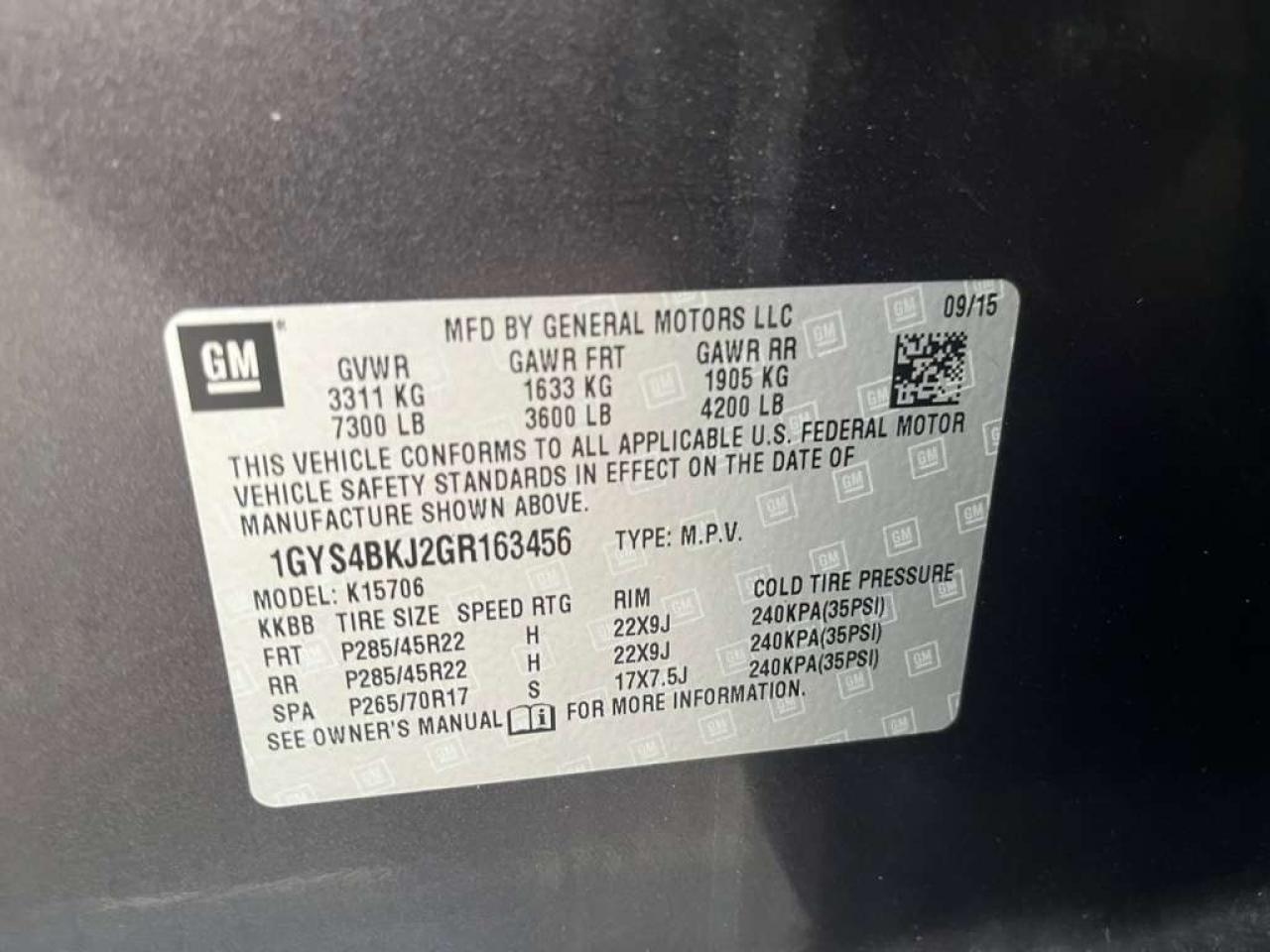 CADILLAC ESCALADE LUXURY