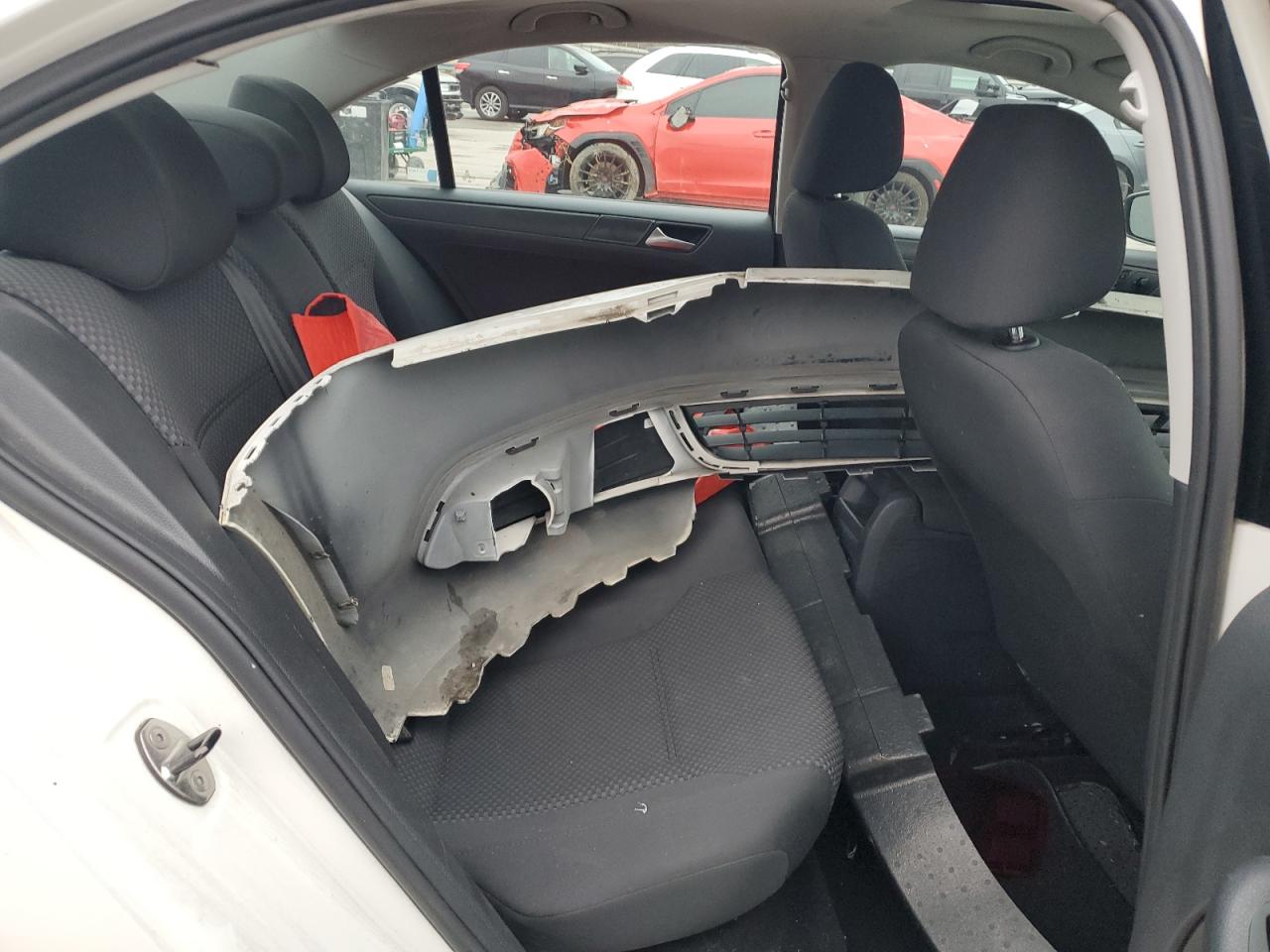 VOLKSWAGEN JETTA BASE