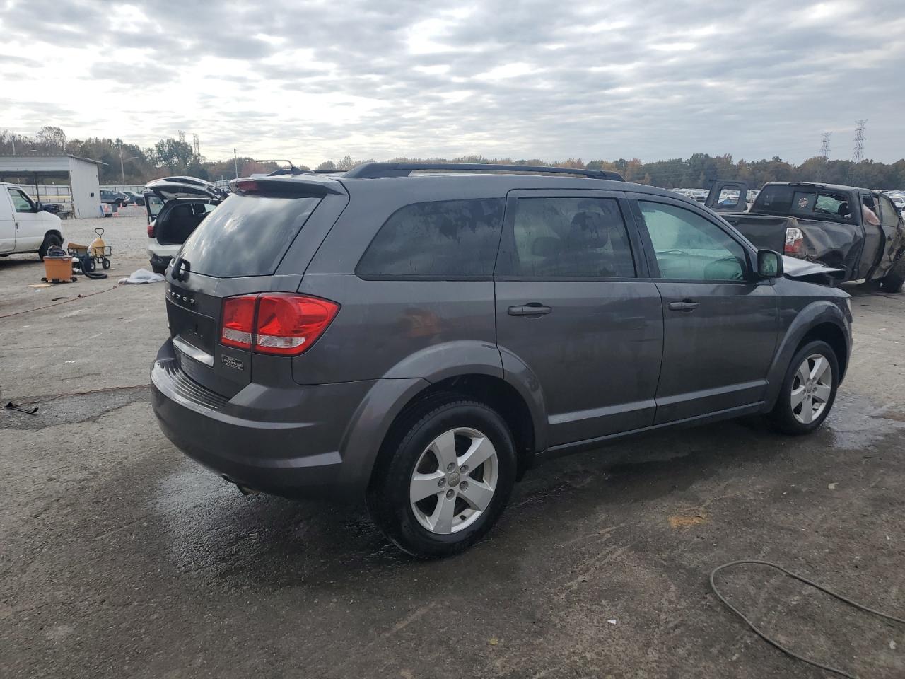 DODGE JOURNEY SE