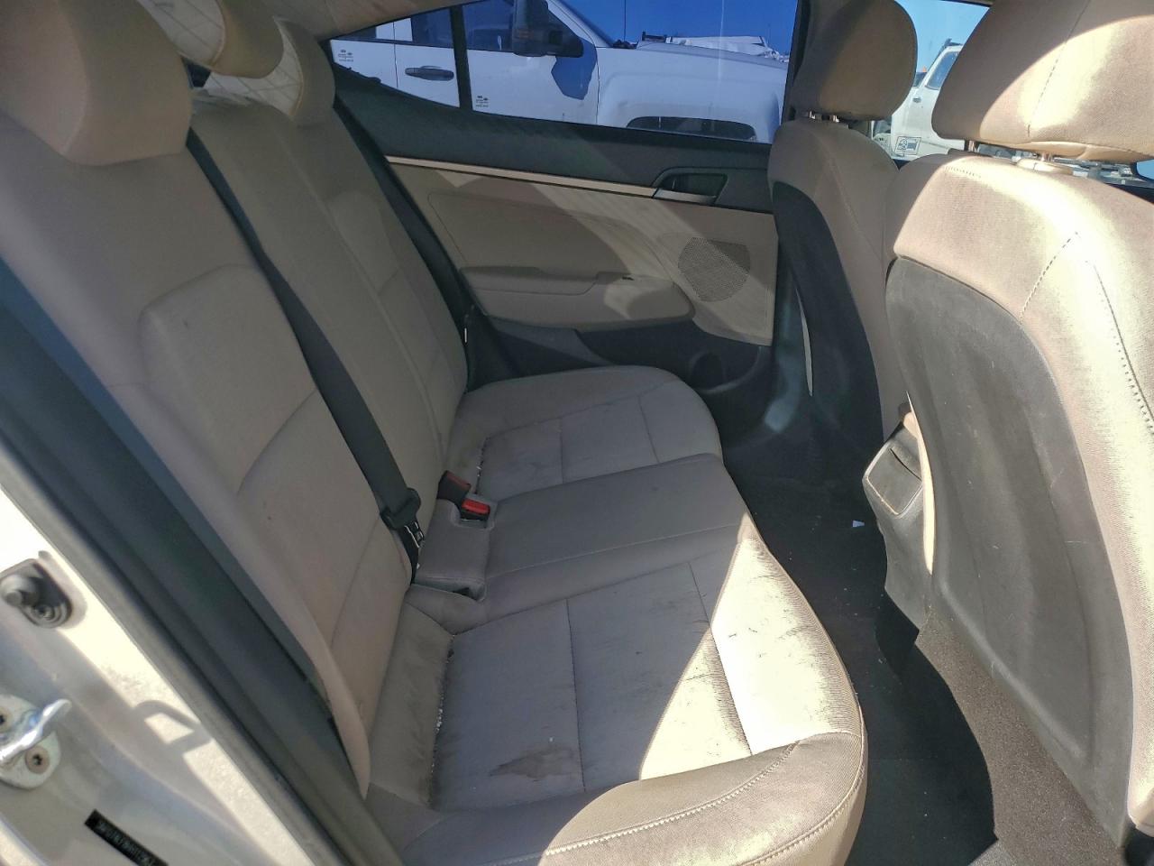 Lot #3301640620 2017 HYUNDAI ELANTRA SE