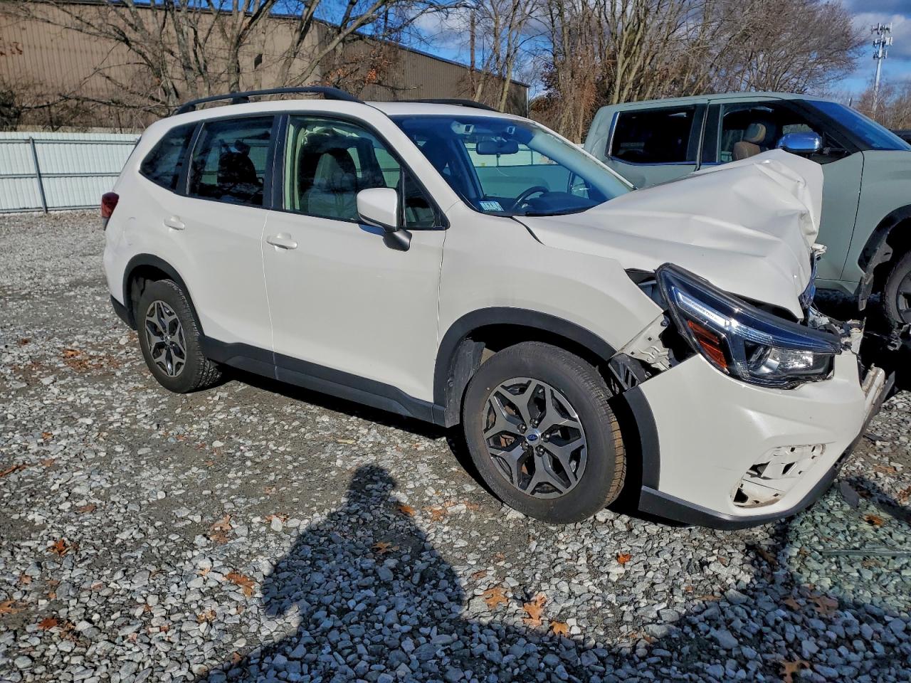 SUBARU FORESTER PREMIUM