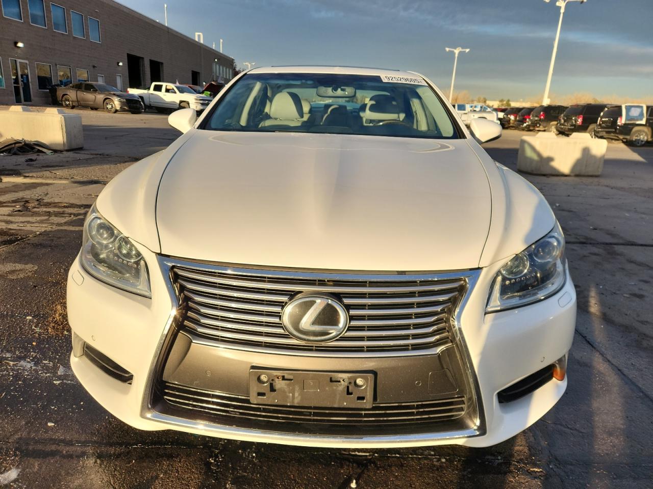 LEXUS LS 460