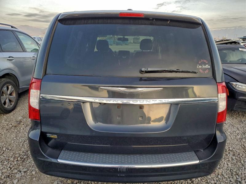 2013 CHRYSLER TOWN & COU #3301853957