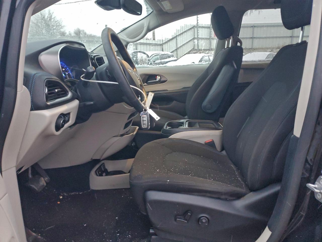 CHRYSLER PACIFICA TOURING