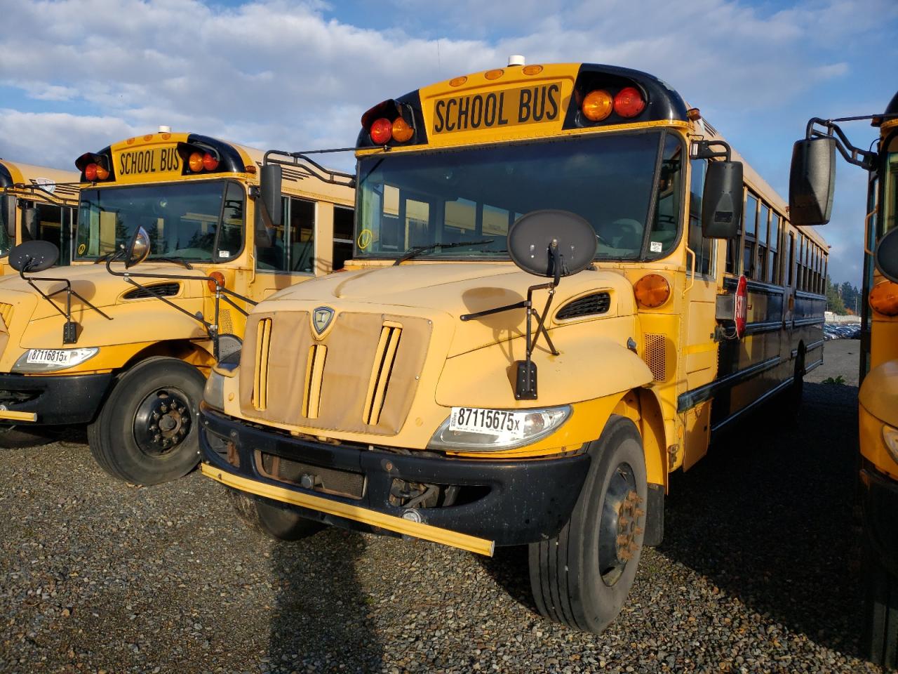 Lot #3279529274 2009 IC CORPORATION CE SERIES SCHOOL