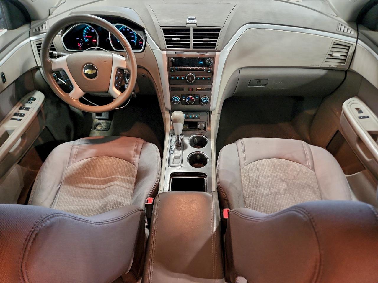 CHEVROLET TRAVERSE LS