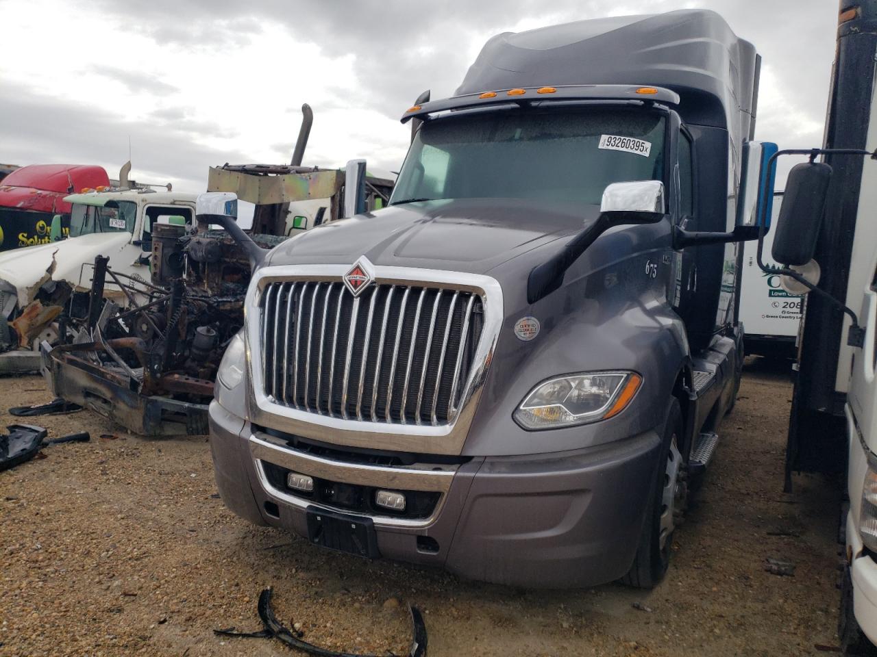 Lot #3290237221 2020 INTERNATIONAL LT625