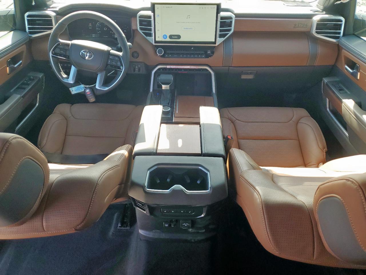 TOYOTA TUNDRA CREWMAX PLATINUM