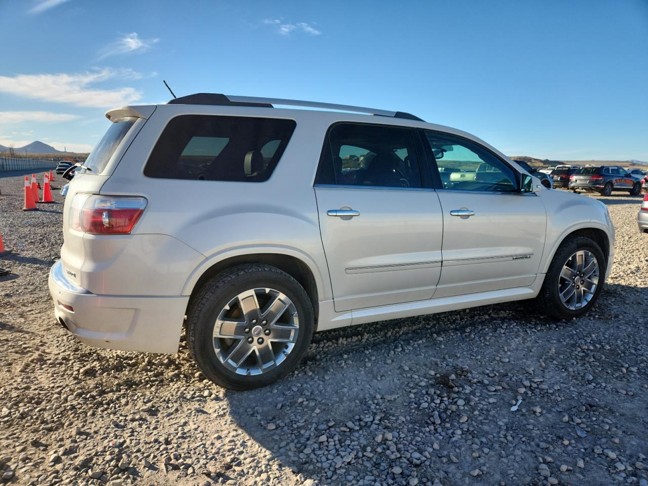 GMC ACADIA DENALI