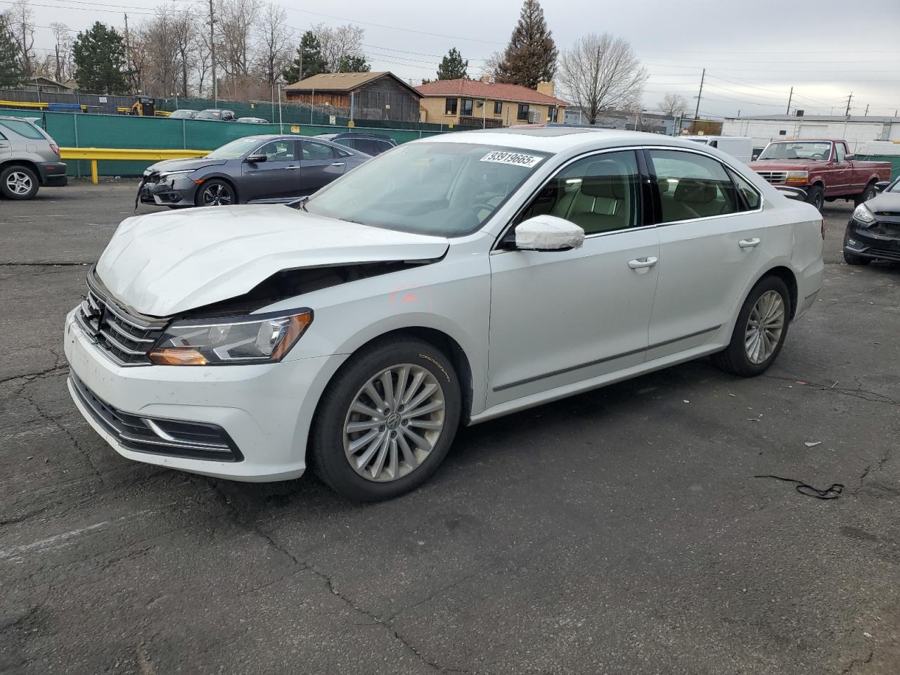 VOLKSWAGEN PASSAT SE