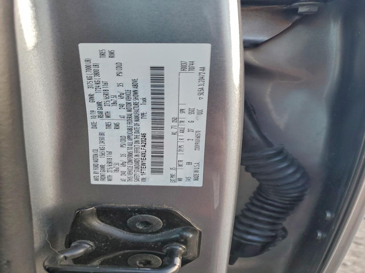 FORD F-150 SUPERCREW