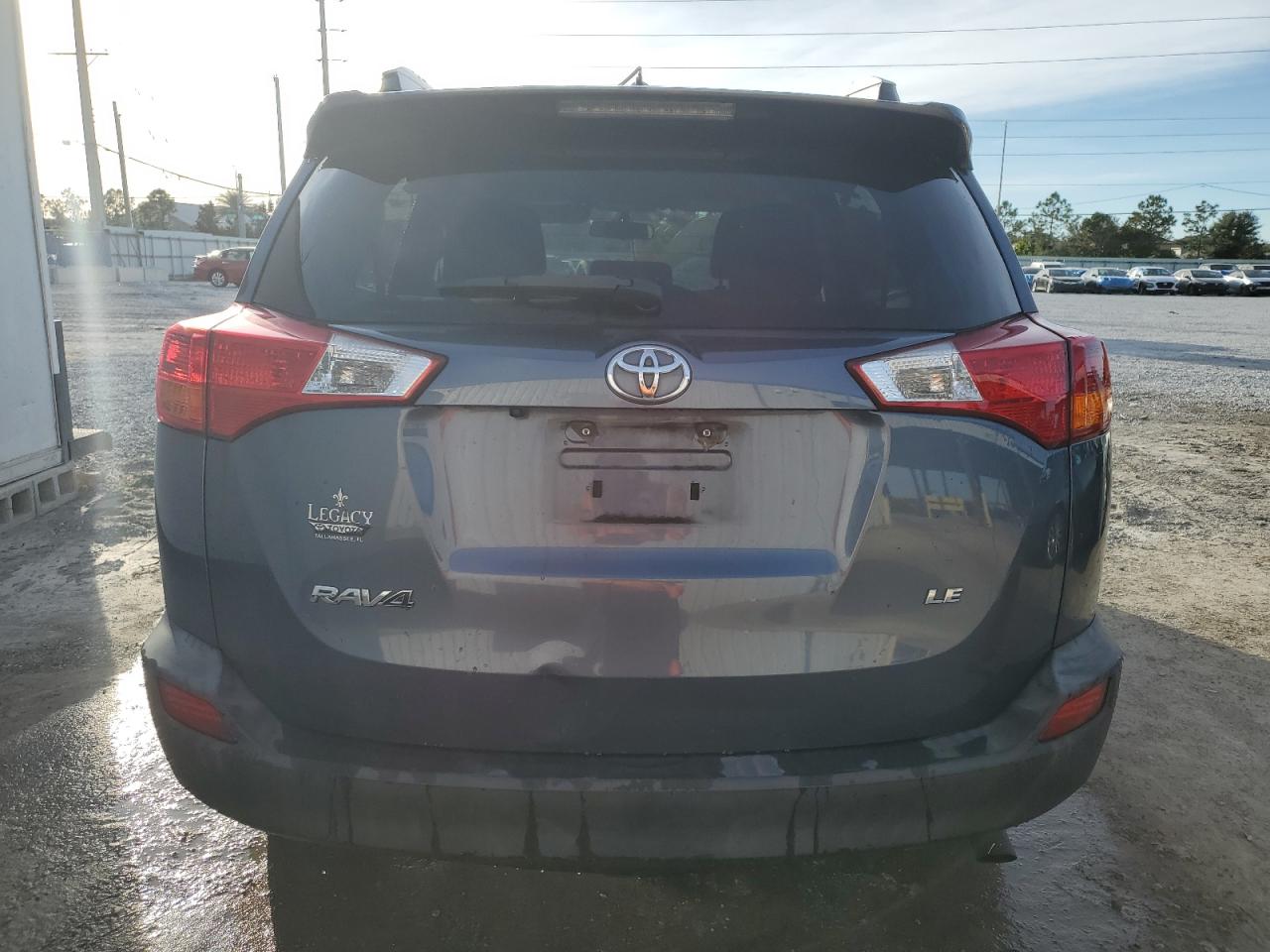 TOYOTA RAV4 LE