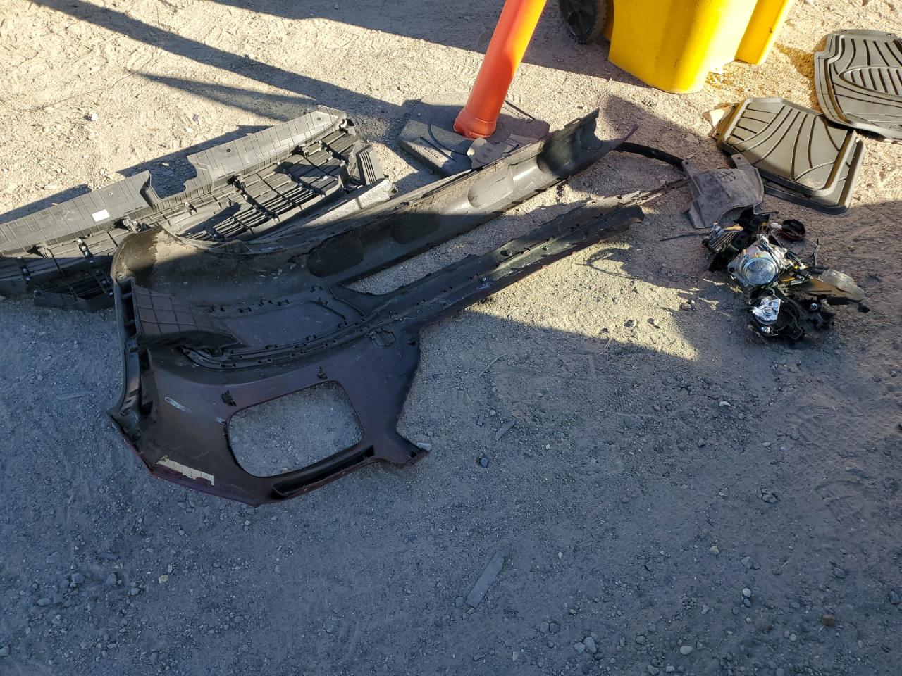 Lot #3316066325 2023 HYUNDAI VENUE SEL