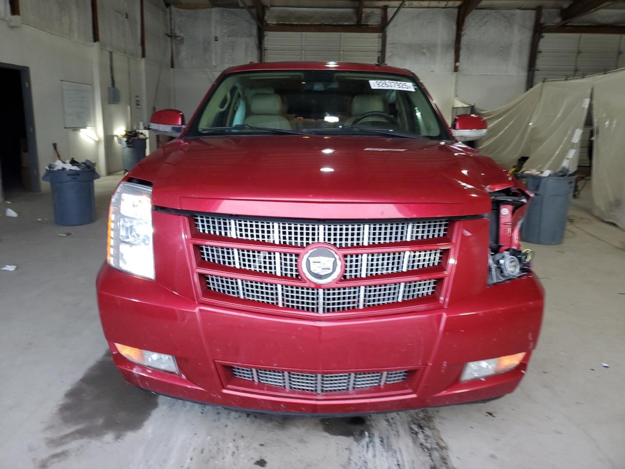 CADILLAC ESCALADE PREMIUM