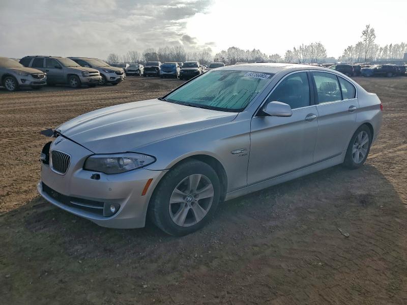 2012 BMW 528 XI #3305395308