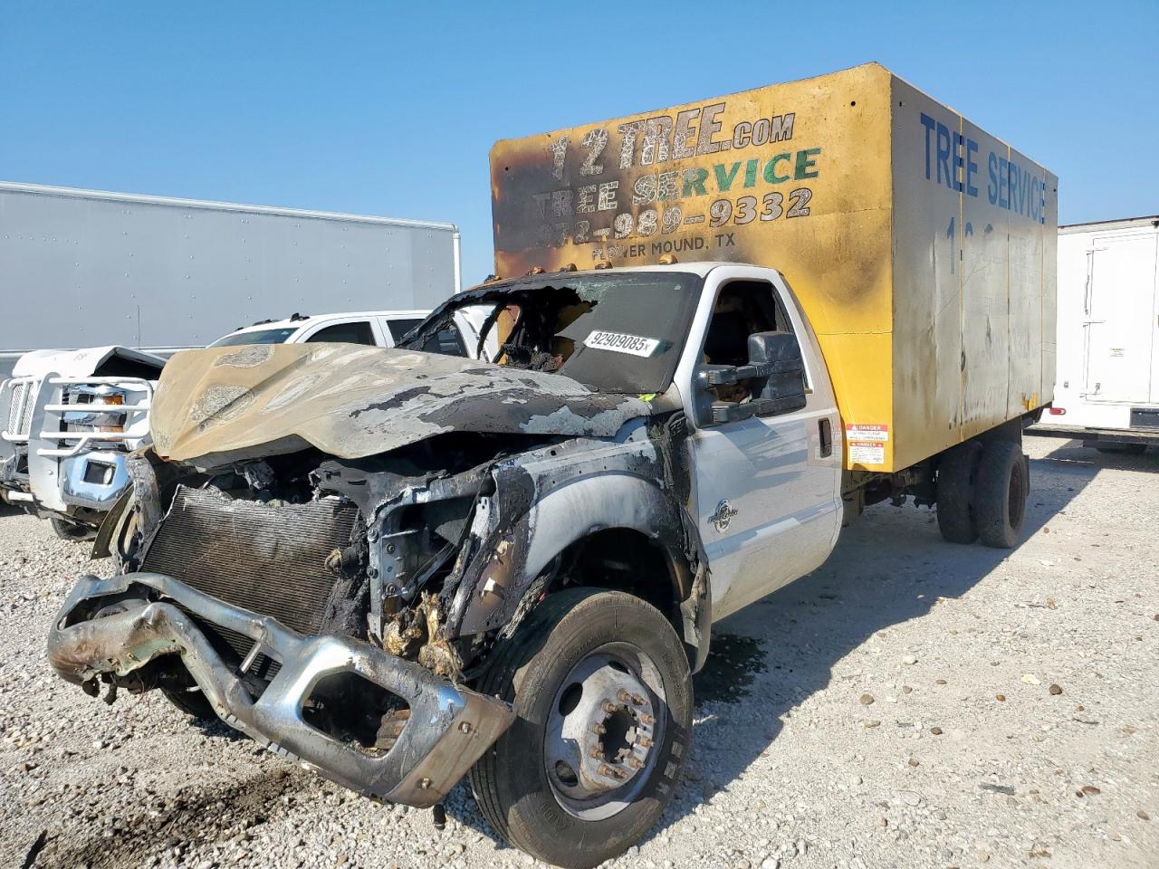 FORD F-550 SUPER DUTY