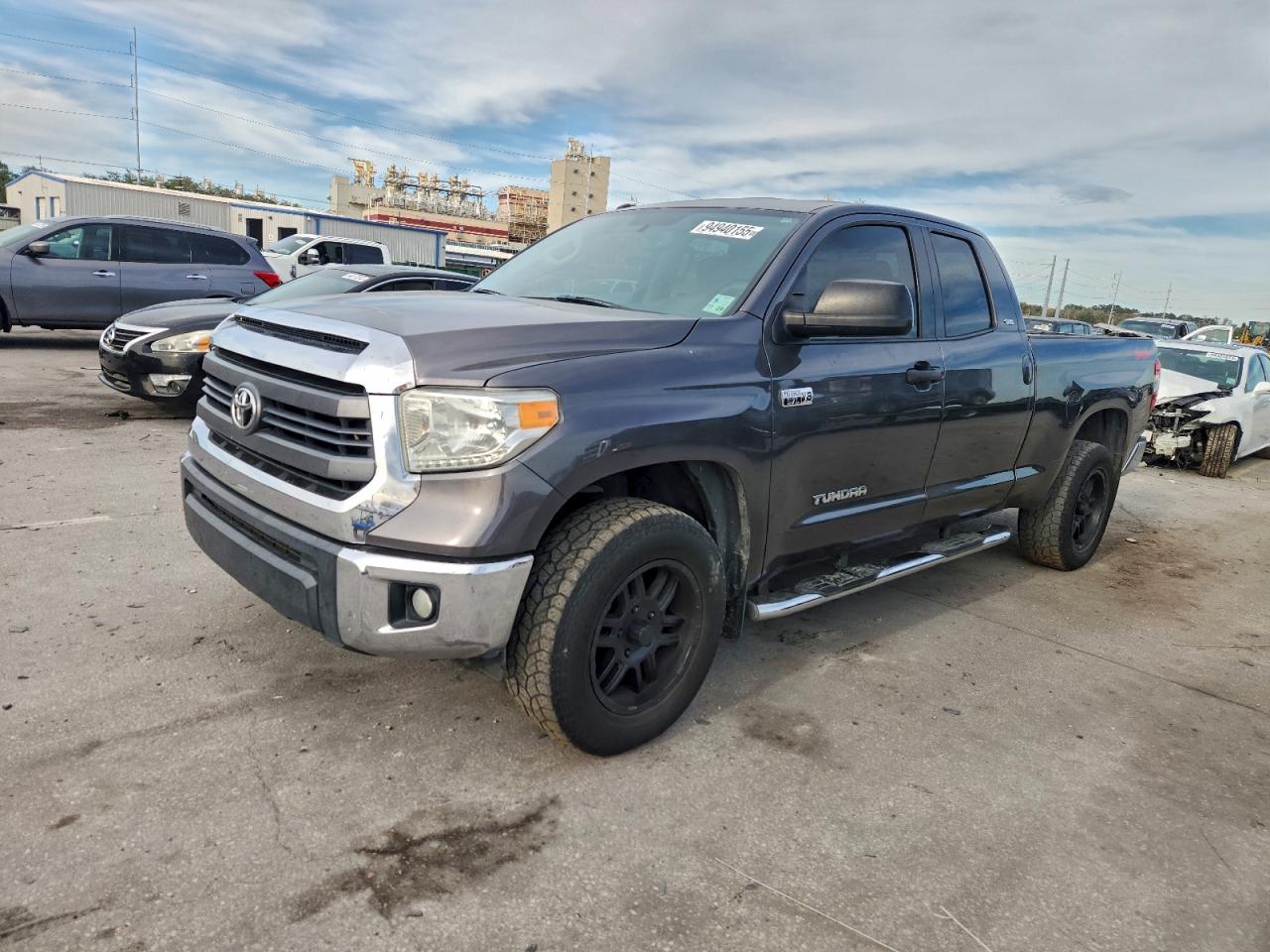 TOYOTA TUNDRA DOUBLE CAB SR