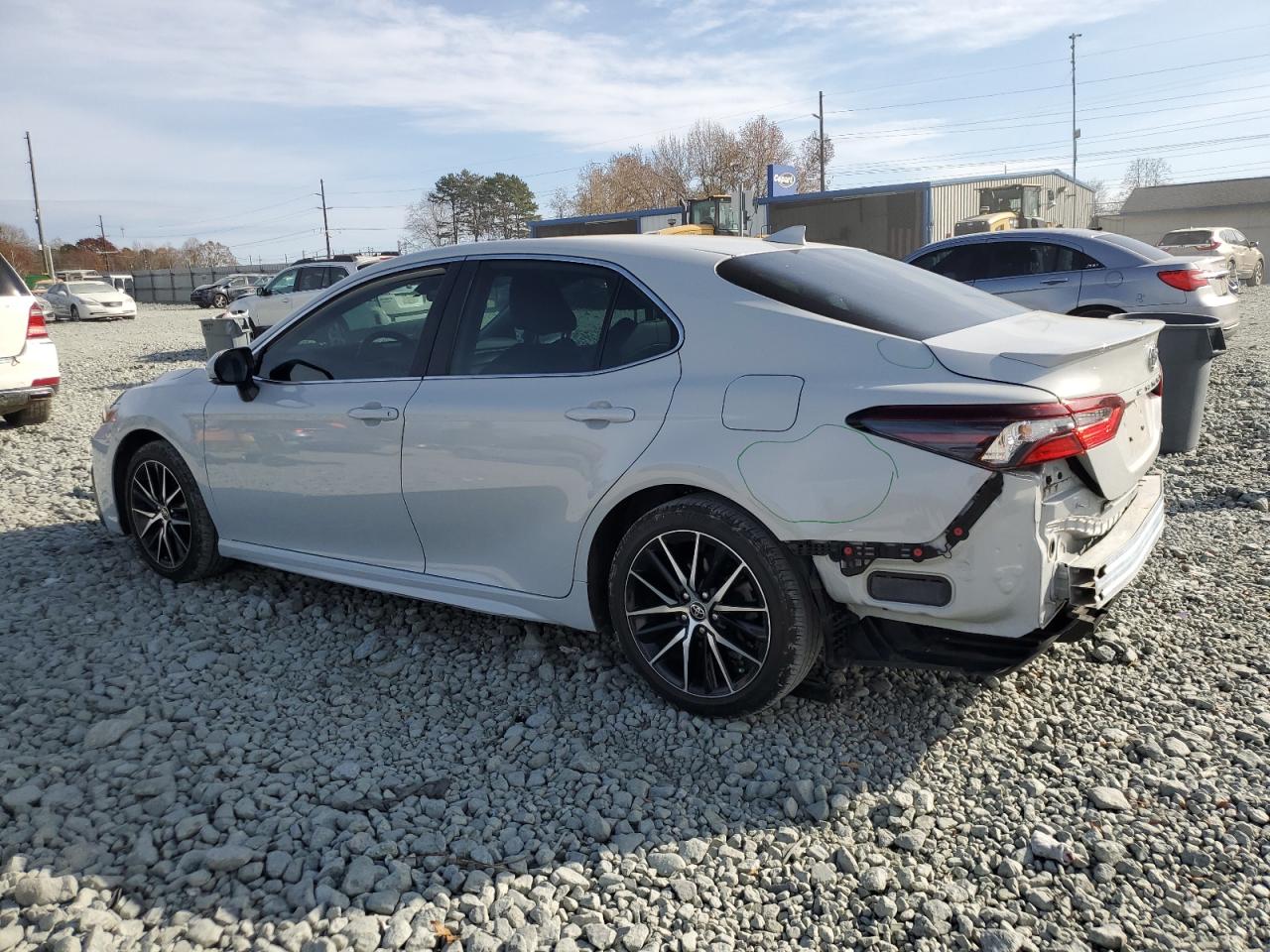 TOYOTA CAMRY SE NIGHT SHADE