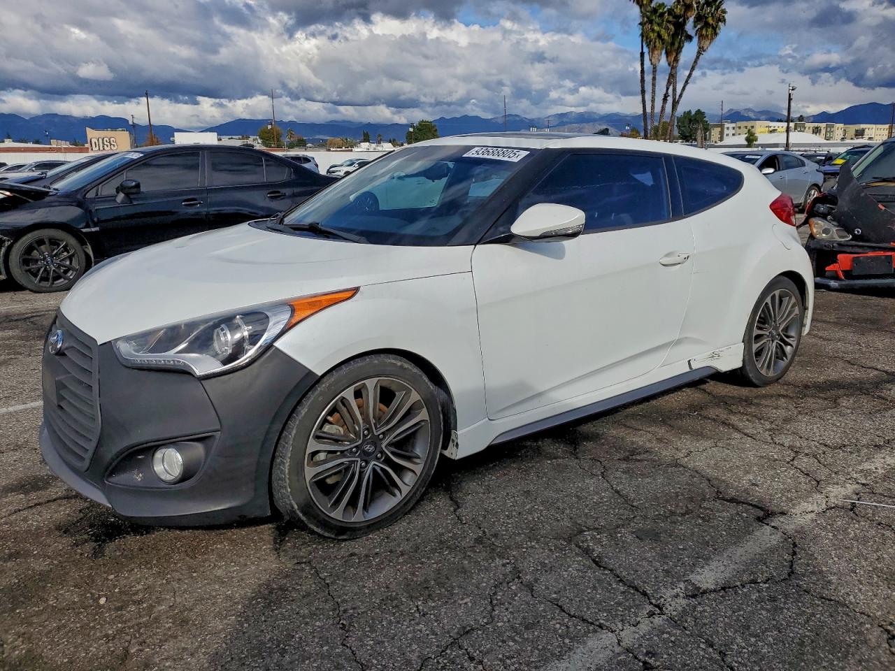 HYUNDAI VELOSTER TURBO