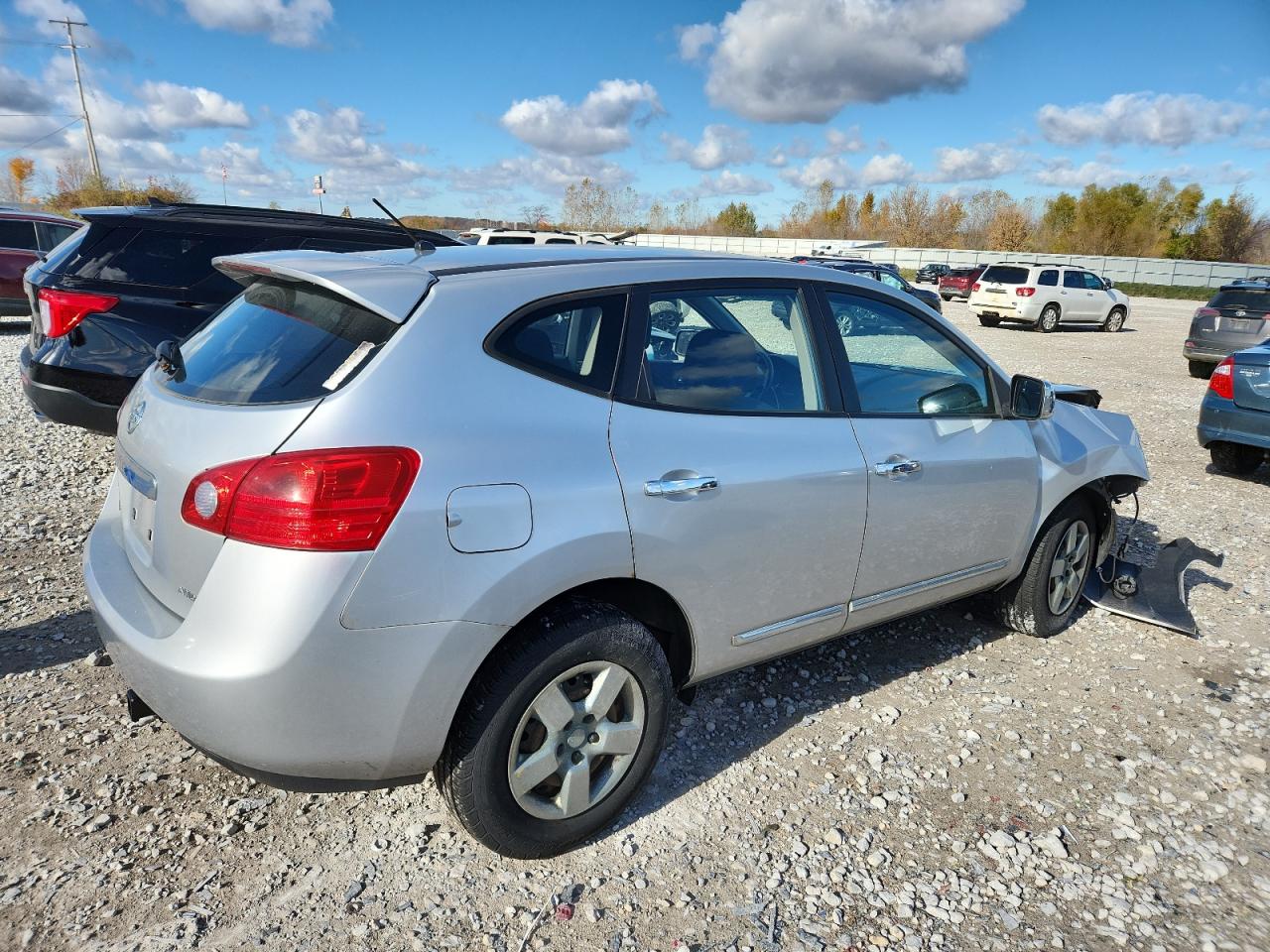 NISSAN ROGUE S