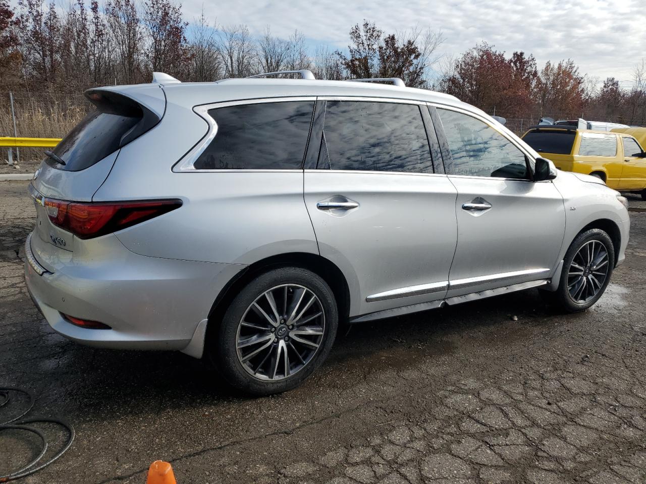 INFINITI QX60