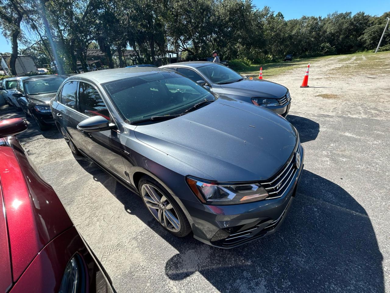 VOLKSWAGEN PASSAT R-LINE