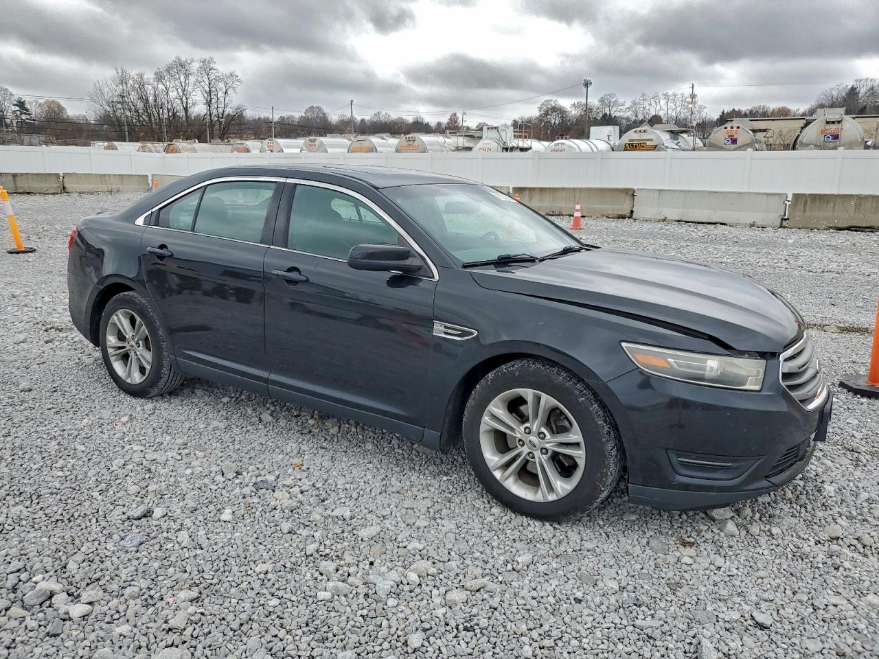 FORD TAURUS SEL