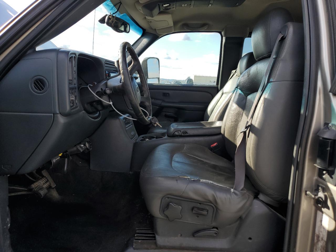 Lot #3308651496 2001 CHEVROLET TRUCK SLVRDO 2500 PU EXT C