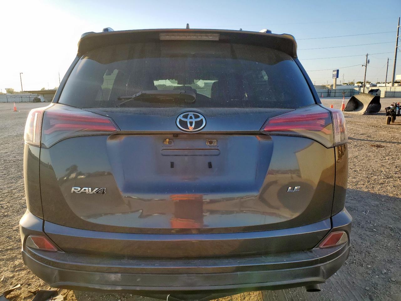 TOYOTA RAV4 LE