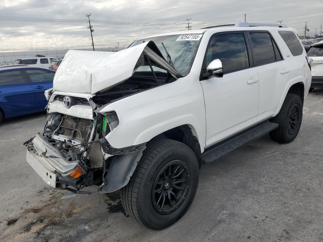 TOYOTA 4RUNNER SR5/SR5 PREMIUM