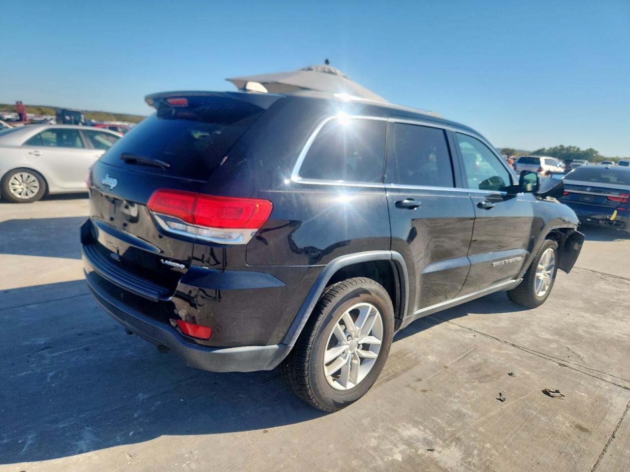 JEEP GRAND CHEROKEE LAREDO