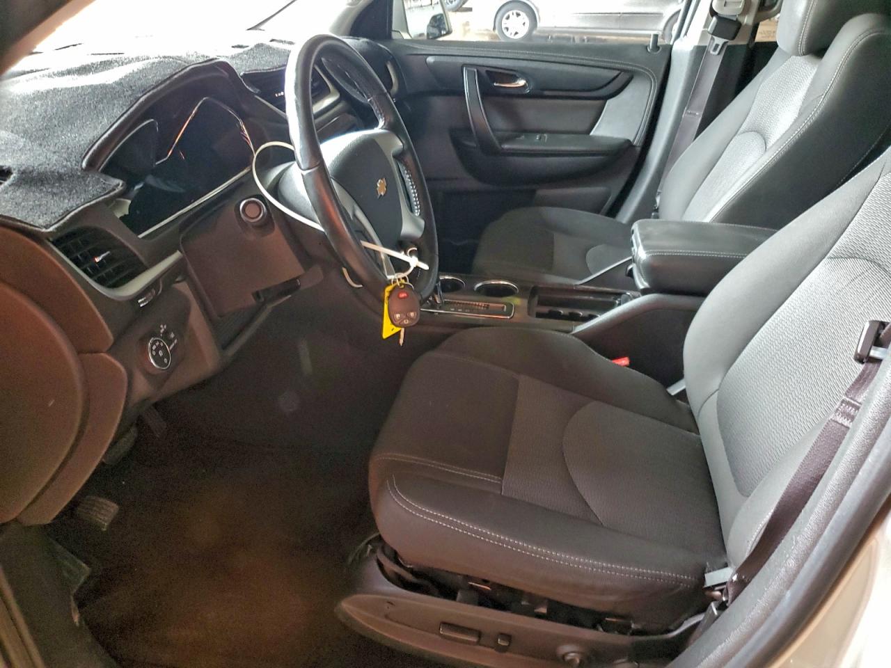 Lot #3317060984 2015 CHEVROLET TRAVERSE L