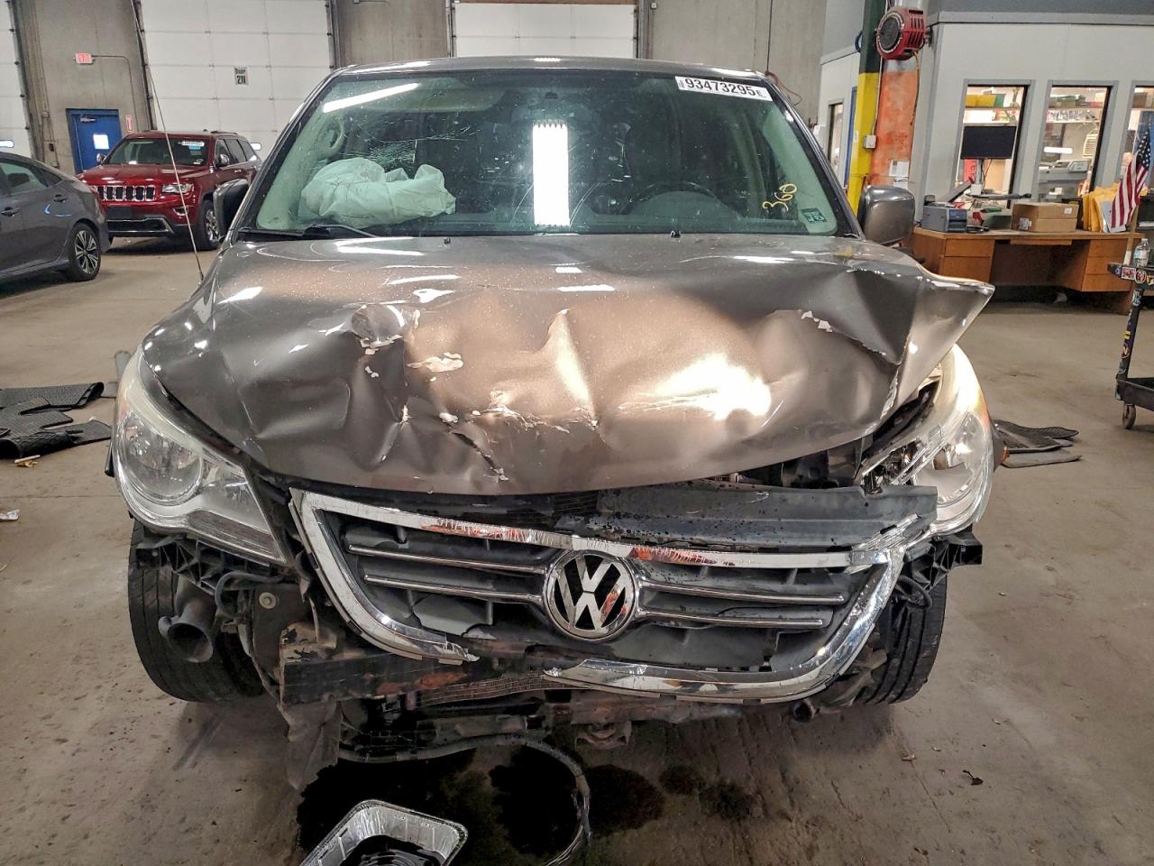 VOLKSWAGEN ROUTAN SE