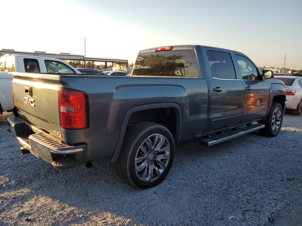 GMC SIERRA K1500 SLE