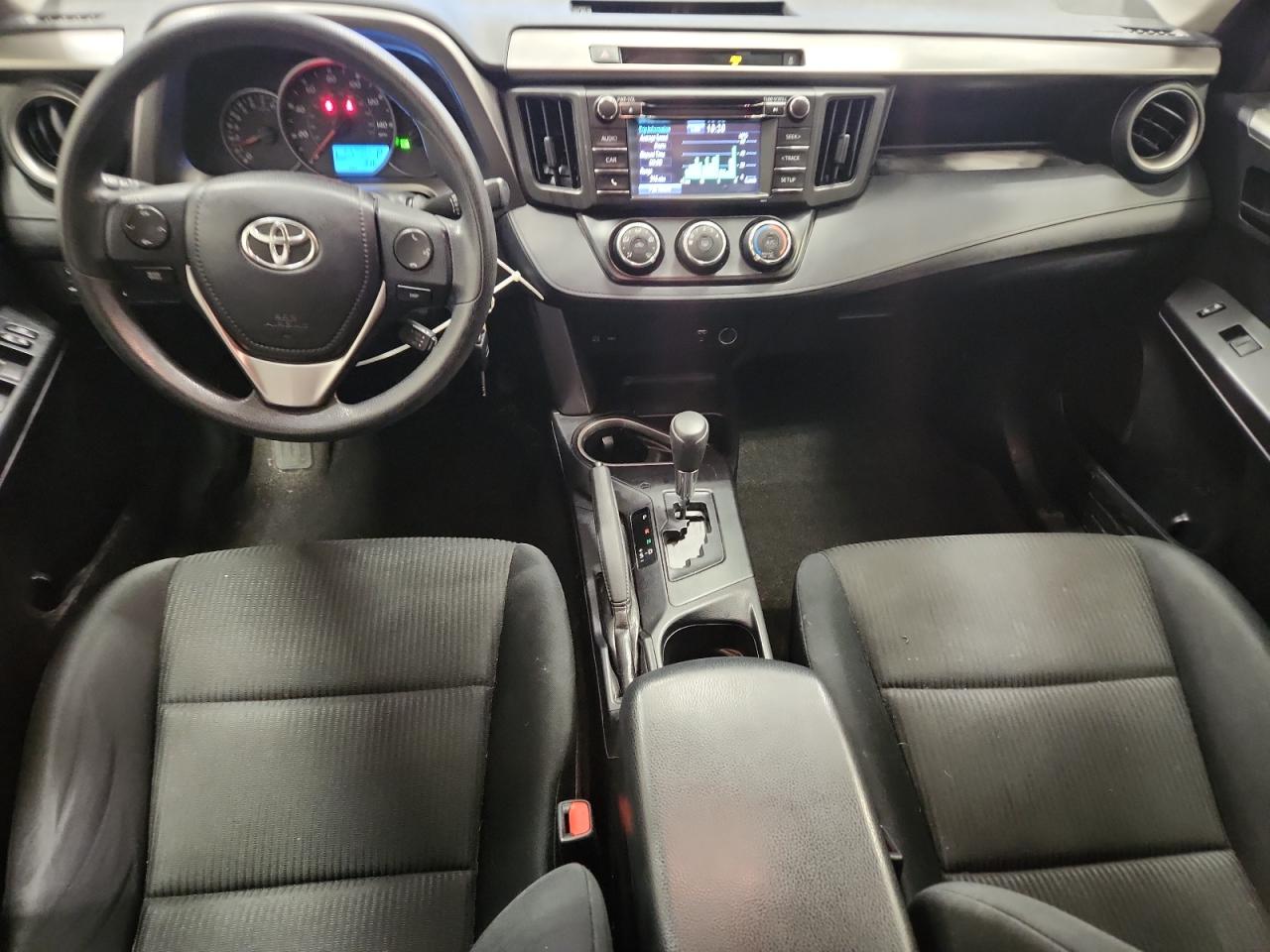 TOYOTA RAV4 LE