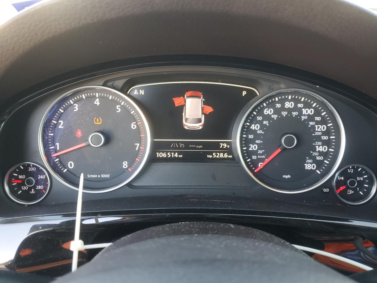 VOLKSWAGEN TOUAREG SPORT