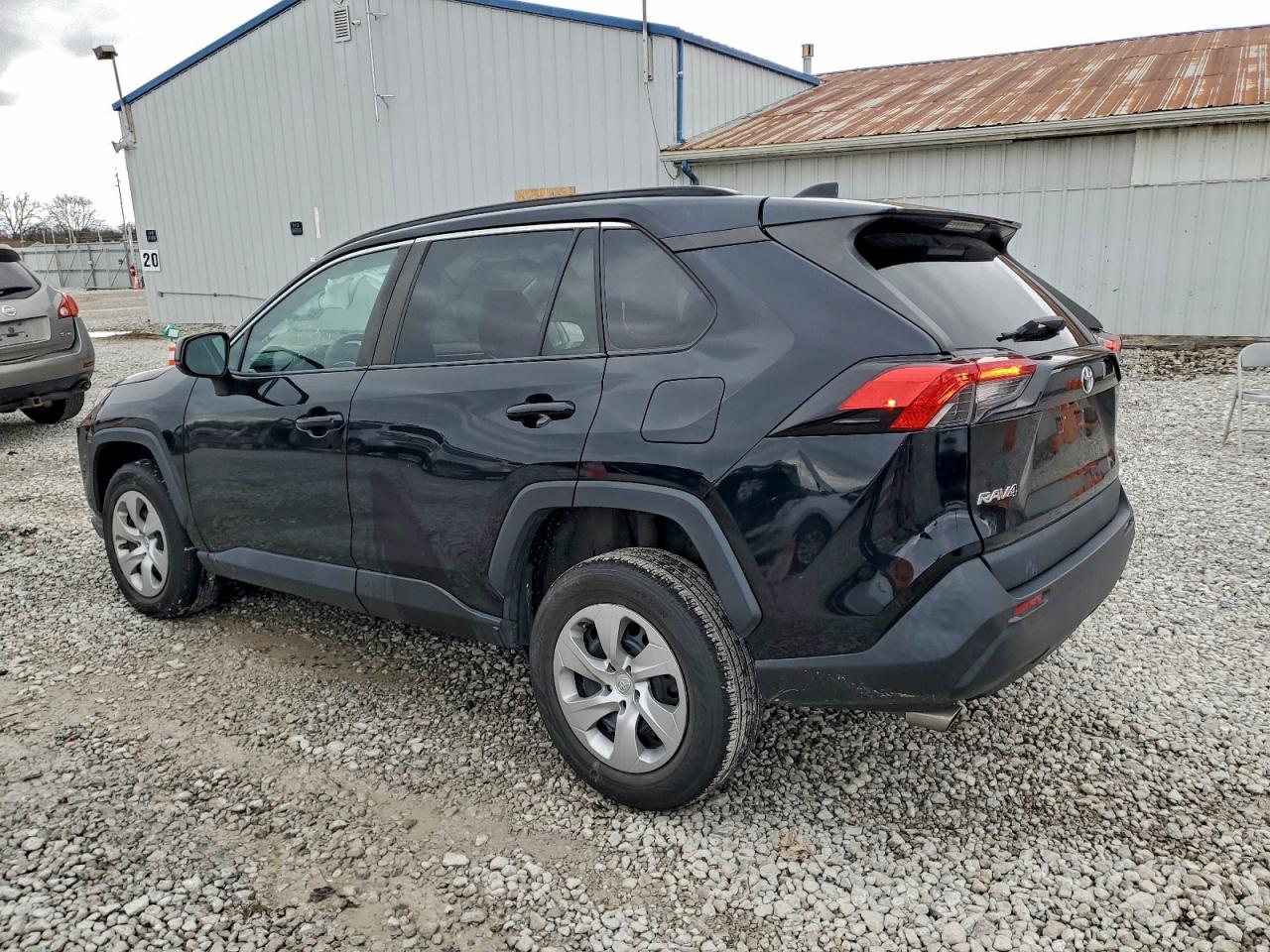 TOYOTA RAV4 LE
