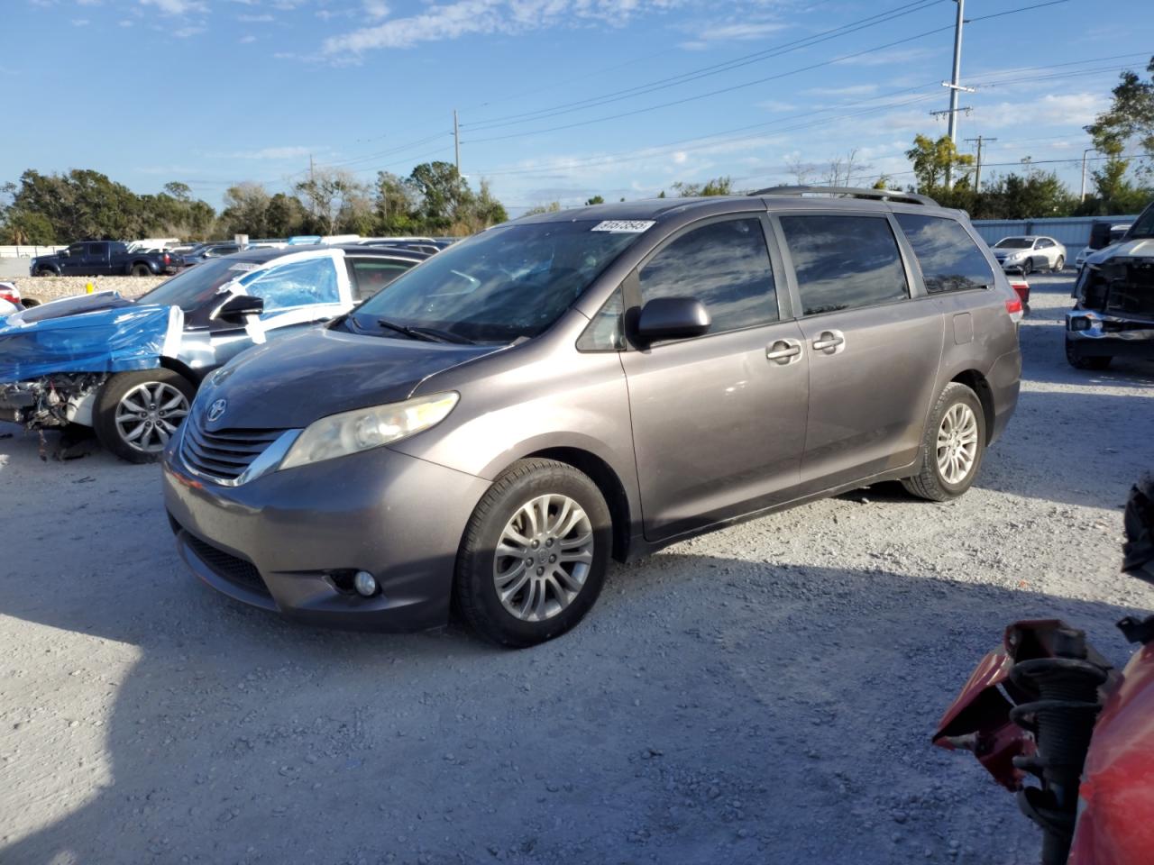 Lot #3283791417 2012 TOYOTA SIENNA XLE