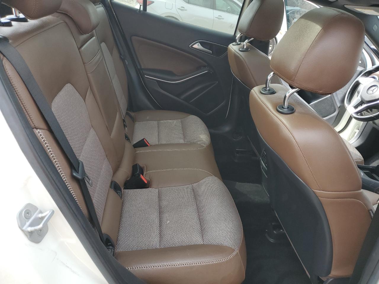 MERCEDES-BENZ GLA-CLASS 250 4MATIC