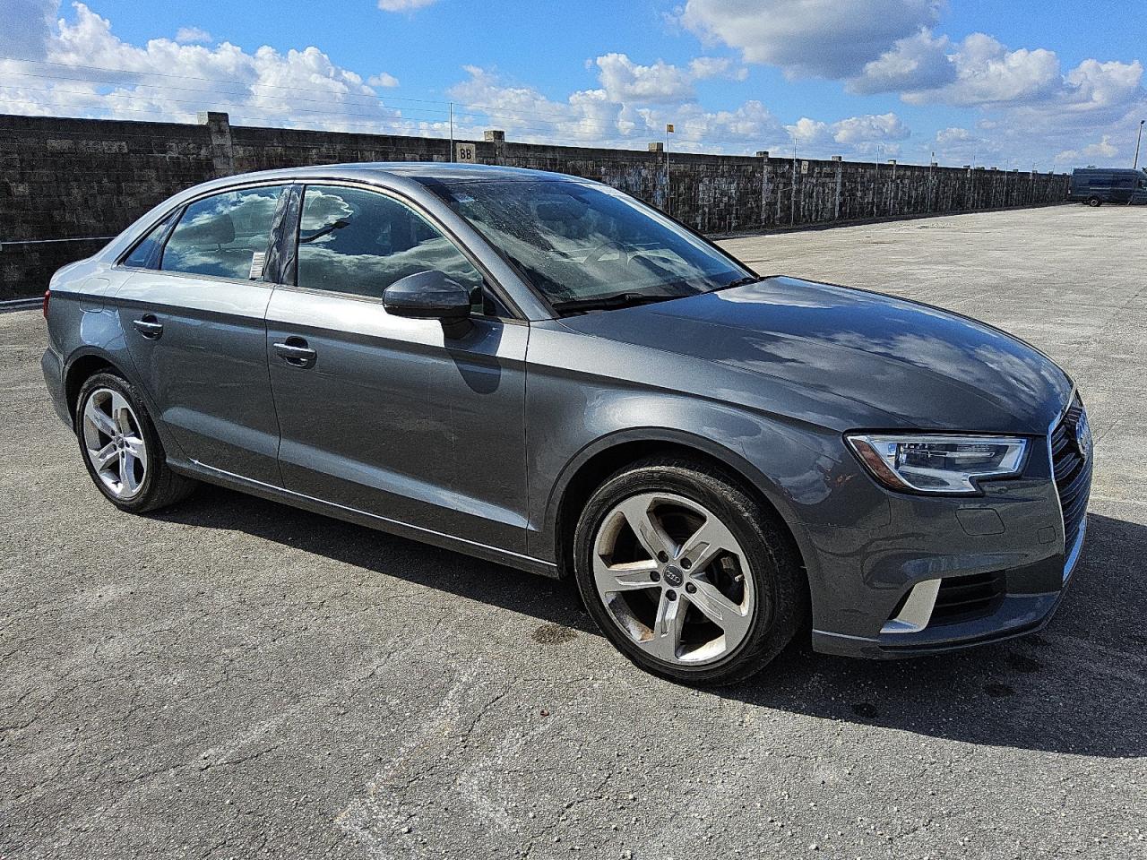 AUDI A3 PREMIUM