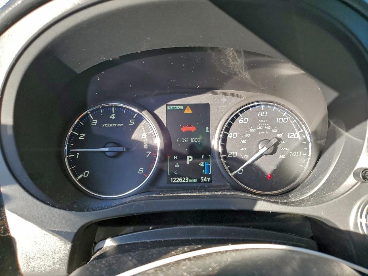 MITSUBISHI OUTLANDER SE