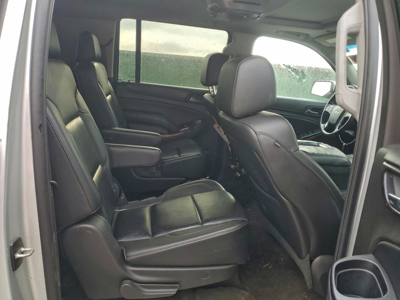 CHEVROLET SUBURBAN C1500 LTZ